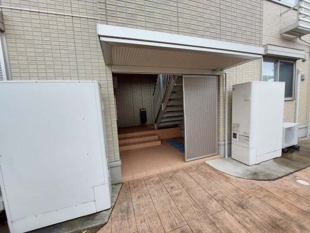 グレイス鷺沼台Bのエントランス