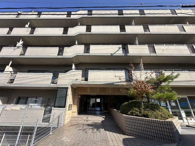 ライオンズマンション朝霧ヶ丘第2の外観