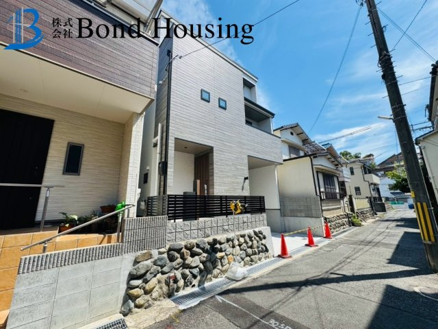 JR舞子駅徒歩6分　舞子台1丁目　　新築限定1棟の前面道路含む現地写真