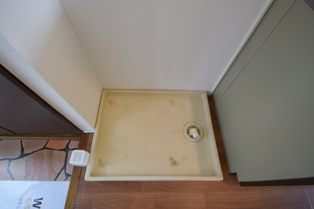 ロイヤルコート　壱番館の設備|洗濯機置き場