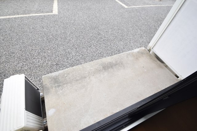 ロイヤルコート　壱番館のバルコニー|お洗濯にも便利なバルコニー付き