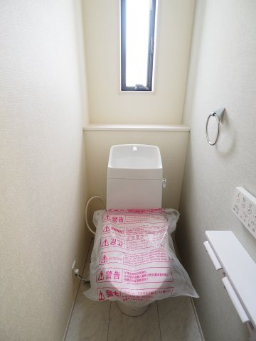 【トイレ】 | Livele Garden.S　平野第８　1号棟 | ★内覧予約で新米4kg★