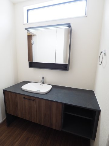 【独立洗面台】 | Livele Garden.S　平野第８　1号棟 | ★内覧予約で新米4kg★