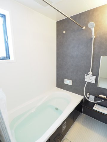 【浴室】 | Livele Garden.S　平野第８　1号棟 | ★内覧予約で新米4kg★