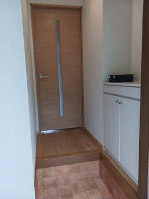 【玄関】 | コーポサンシャイン | シンプルで使いやすい玄関です