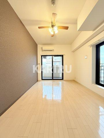 Luxe淡路の駐車場