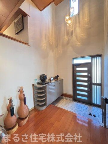 小松台北町　中古戸建の居間・リビング