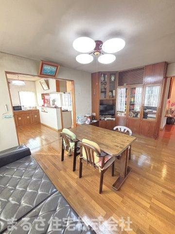 小松台北町　中古戸建の洋室