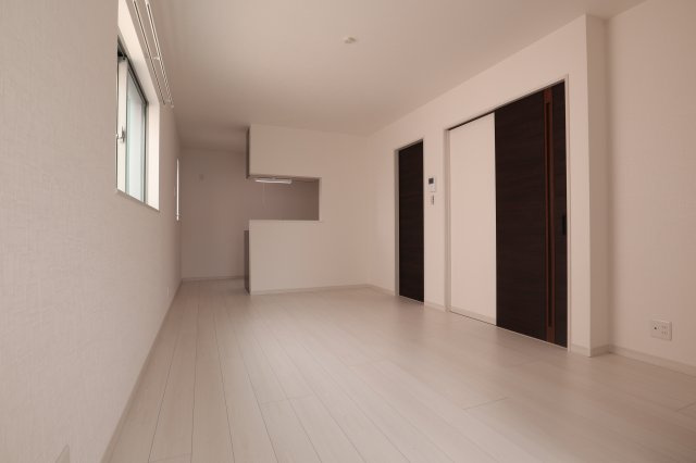 KARIN明石南の居間・リビング