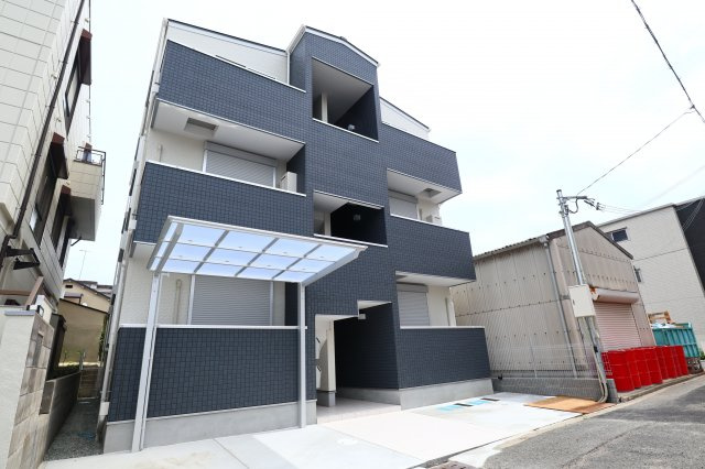 KARIN明石南の外観