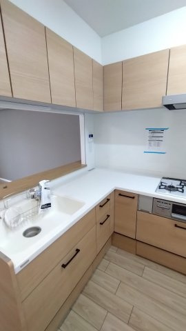 妙蓮寺三和プラザのキッチン|コンパクトなキッチンで掃除もラクラク