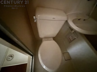 浴室内にトイレがあります☆

