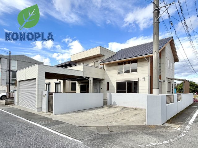 【中古戸建】前橋市荒牧町3丁目の外観|■外観｜特徴のある個性的な住まいと美しい街並み、そして住みやすい環境を、ぜひ現地でご覧になりませんか。お気軽にお問合せください(^^)  