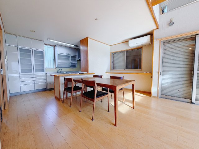 【中古戸建】前橋市荒牧町3丁目のダイニング|■リビング｜毎日の家族とのご飯も大切に、充実できるようオシャレなダイニングキッチンをご用意しました♪より家族との絆も深まります＾＾
