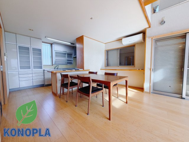 【中古戸建】前橋市荒牧町3丁目のダイニング|■リビング｜毎日の家族とのご飯も大切に、充実できるようオシャレなダイニングキッチンをご用意しました♪より家族との絆も深まります＾＾