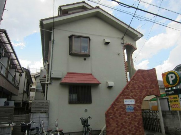 伸光ハイツ若宮の外観