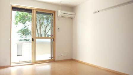 第3エーデルハイムの居間・リビング|洋室8.75帖