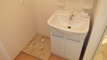 第3エーデルハイムの洗面所|独立洗面兼脱衣所あります