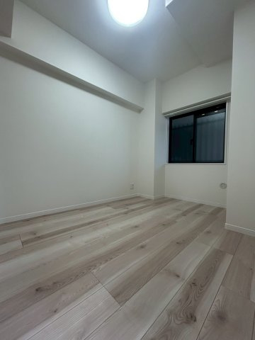 シャルマンコーポ志村三丁目の洋室|コンパクトで使いやすい洋室です