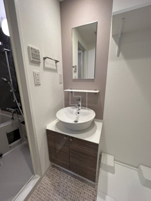 【独立洗面台】 | MELDIA CREST TAPP NAMBA-WEST | MELDIA CREST TAPP NAMBA-WEST　洗面所