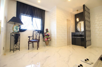 【玄関】 | レーヴ文の里レジデンス