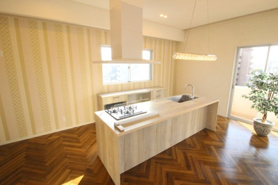 【キッチン】 | レーヴ文の里レジデンス | アイランドキッチン