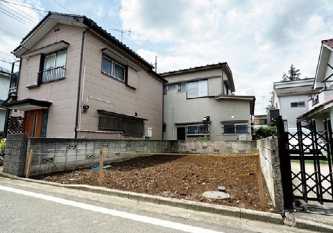 敷地面積18.54坪　売地　ふじみ野市桜ケ丘の前面道路含む現地写真|東側4ｍ公道、6.1ｍの接道！お車の出し入れもラクラクです♪