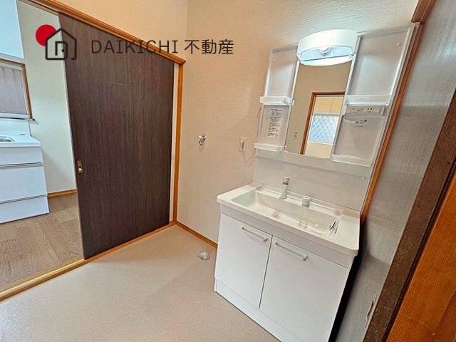 【独立洗面台】 | 久喜市栄1丁目　中古戸建