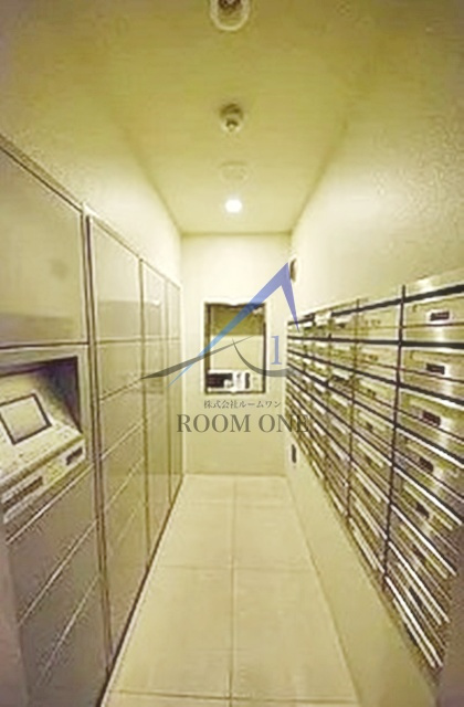 レジディア町屋のその他共用部分|集合ポストです。