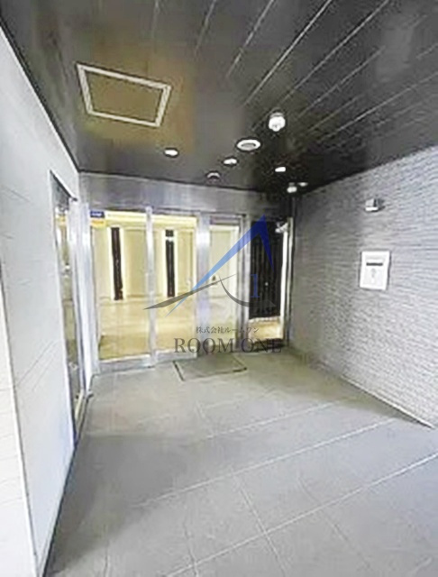 レジディア町屋のエントランス