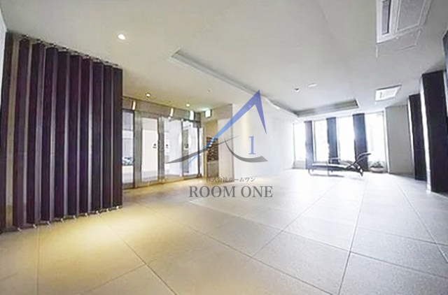 レジディア町屋のエントランス