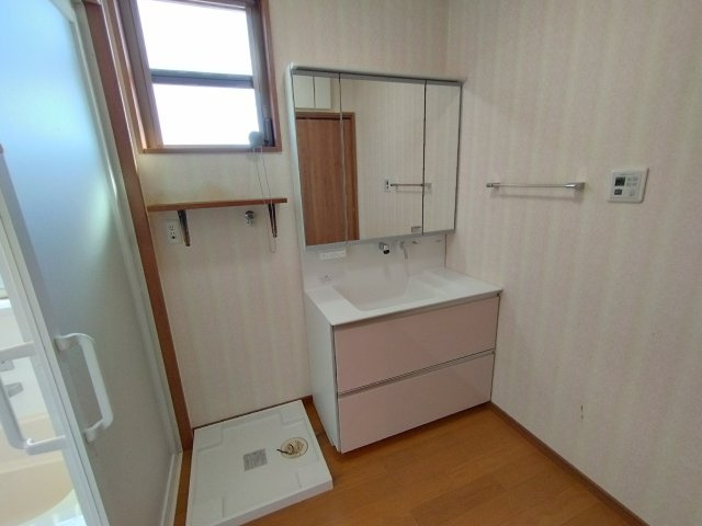 美合町本郷戸建の収納