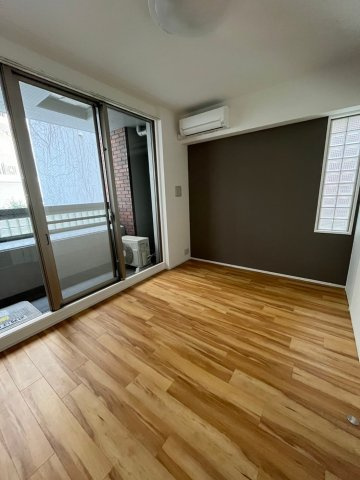 ISM中之島レジデンス（旧HF中之島レジデンス）の居間・リビング