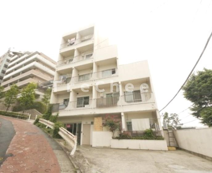 ルイ(LOUIS)の外観