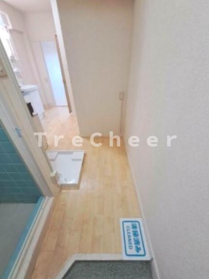 ルイ(LOUIS)の玄関