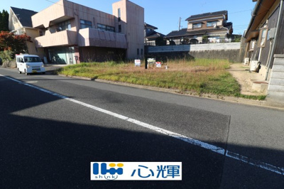 【前面道路含む現地写真】 | 川上380-55（北迫新町1丁目）・更地76坪 | 現地（2025年11月10日撮影）