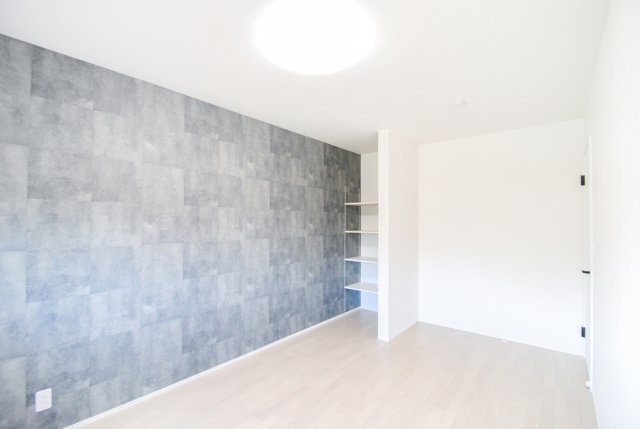 東御市県　中古住宅の洋室|2階：6.9帖