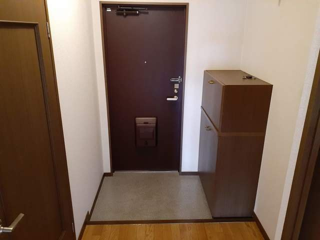 カトレアの玄関|明るい玄関です