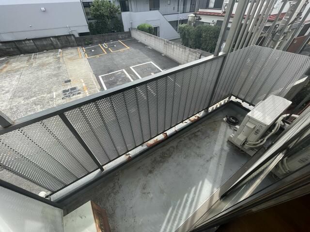 第２和光ビルのバルコニー