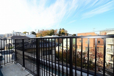 【バルコニー】 | グランドコンシェルジュ三宿アジールコート