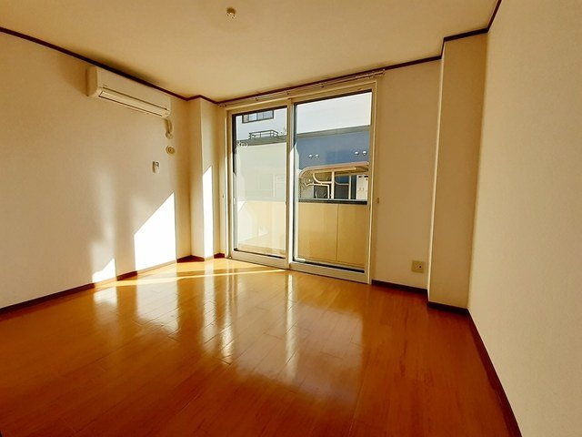 レインボ－　ビレッジⅡの居間・リビング|ゆったり過ごせる居間です