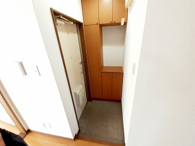 レインボ－　ビレッジⅡの玄関|ゆったりとした玄関です