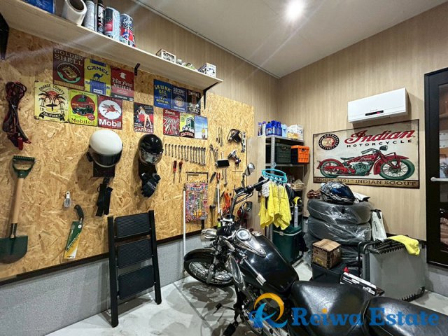 中古戸建　高座郡寒川町宮山の駐車場