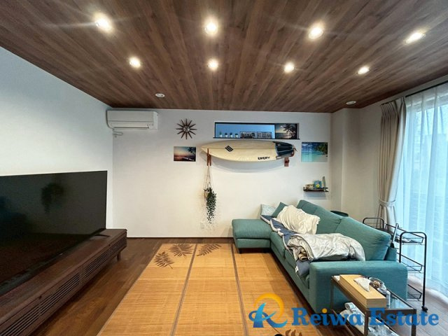 中古戸建　高座郡寒川町宮山の居間・リビング