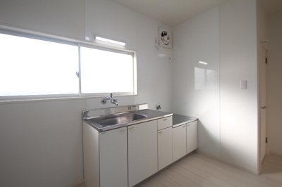 【キッチン】 | ルナコートⅢ