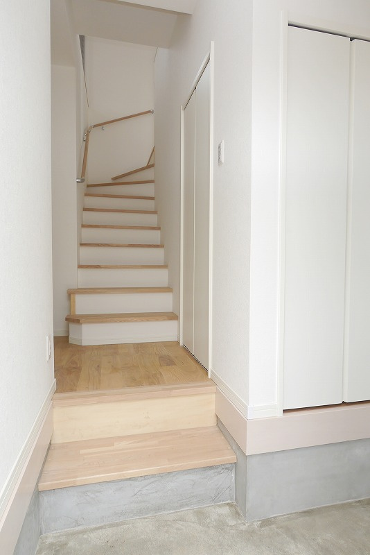 i-Apartmentの玄関|i-Apartment 103
