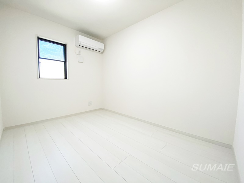 マーレ十条の寝室|居室です☆