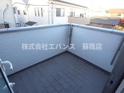 【バルコニー】 | 中央区蘇我四丁目戸建貸家 | 陽当たり良好なバルコニーです