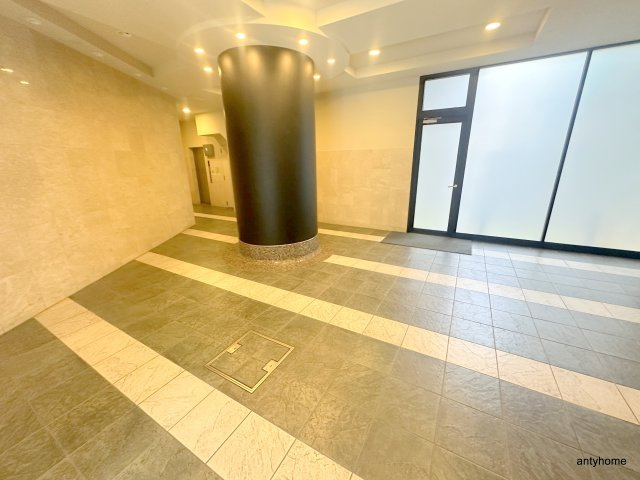 ルクレ難波　仲介手数料無料のロビー