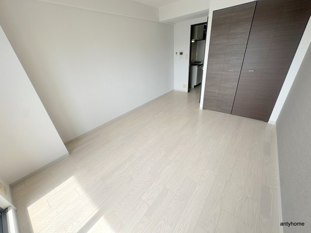 ルクレ難波　仲介手数料無料の寝室